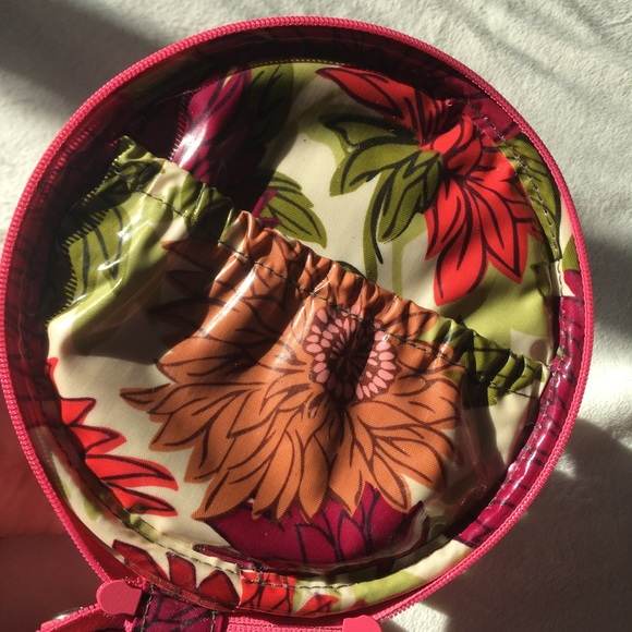 AUTHENTIC Retired Vera Bradley Frill Makeup Case - Picture 7 of 8
